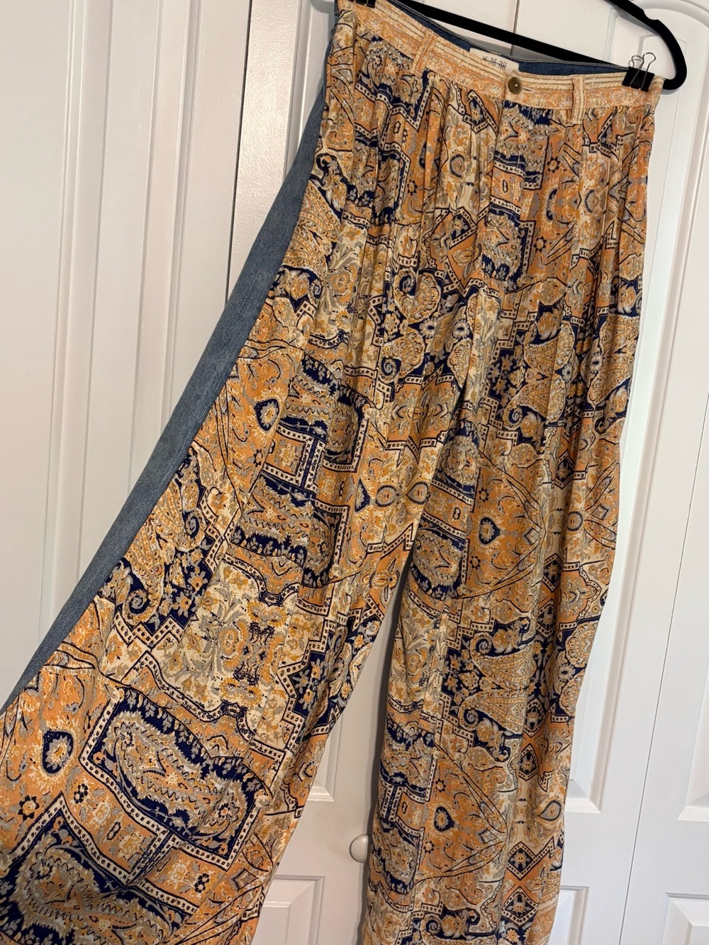 WE THE FREE, Dual Fabric- Yellow & Blue Print Soft Pant Front/Denim Back, Sz 26
